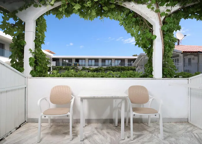 Olympic Kosmas Hotel- Ξενοδοχείο 3*