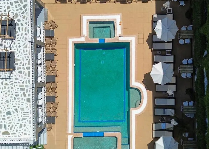 Ξενοδοχείο Olympic Kosmas Hotel- 3*